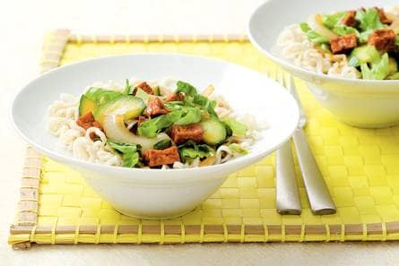 Japanse tofu-andijvieroerbak