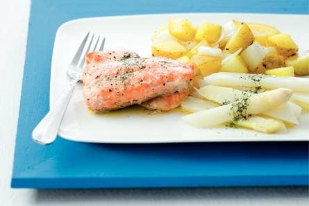 Asperges met zalm en dilleboter