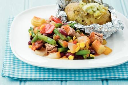 Tonijn met gepofte aardappel