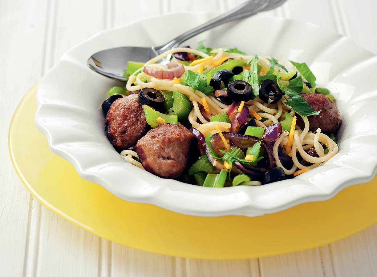 Selderijpasta met gehaktballetjes