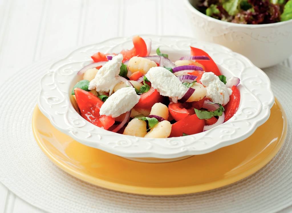 Gnocchi met tomaten en basilicum