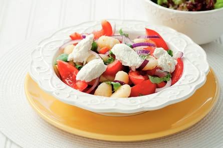 Gnocchi met tomaten en basilicum