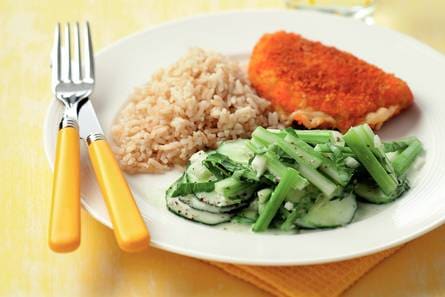 Kip cordon bleu met komkommersalade