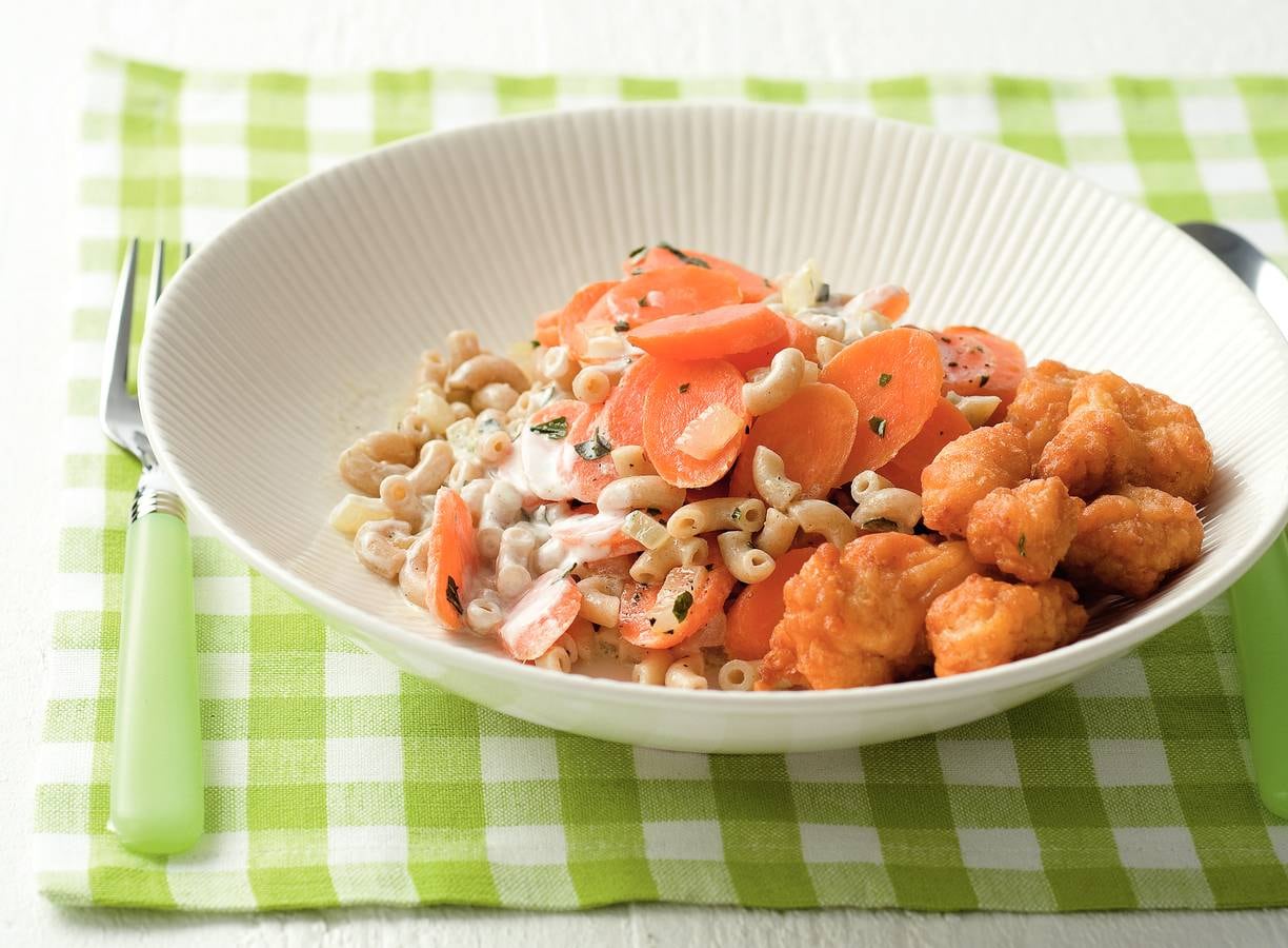 Kibbeling met romige worteltjesmacaroni