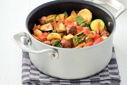 Ratatouille met runderworstjes