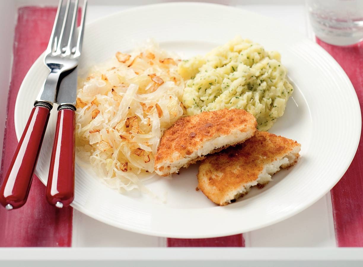 Kabeljauwburger met zuurkool