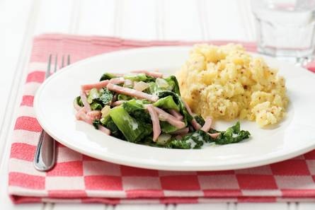 Roomandijvie met ham en mosterdpuree