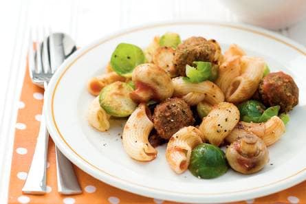 Macaroni met groenteballetjes