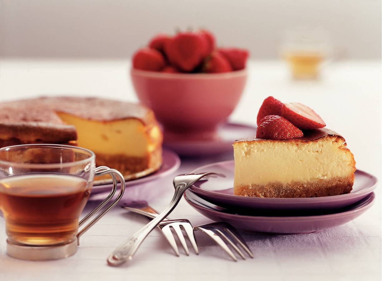 Zalig zoete cheesecake met gemarineerde aardbeien