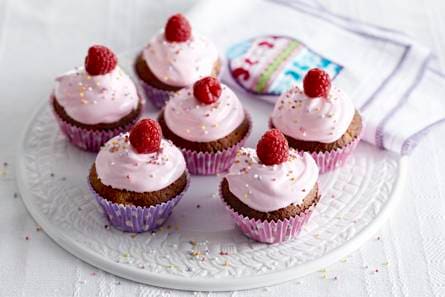 Frambozen-marshmallow cupcakes