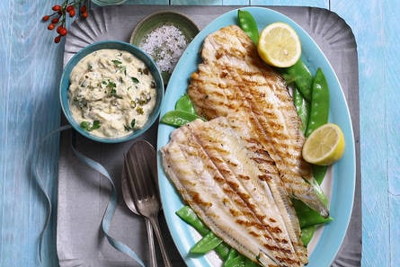 Gegrilde noordzeetong met remouladesaus