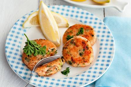 Viskoekjes van rivierkreeftjes (crawfish cakes)
