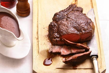 Côte de boeuf met rodewijnjus