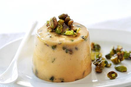 Espresso panna cotta met pistache