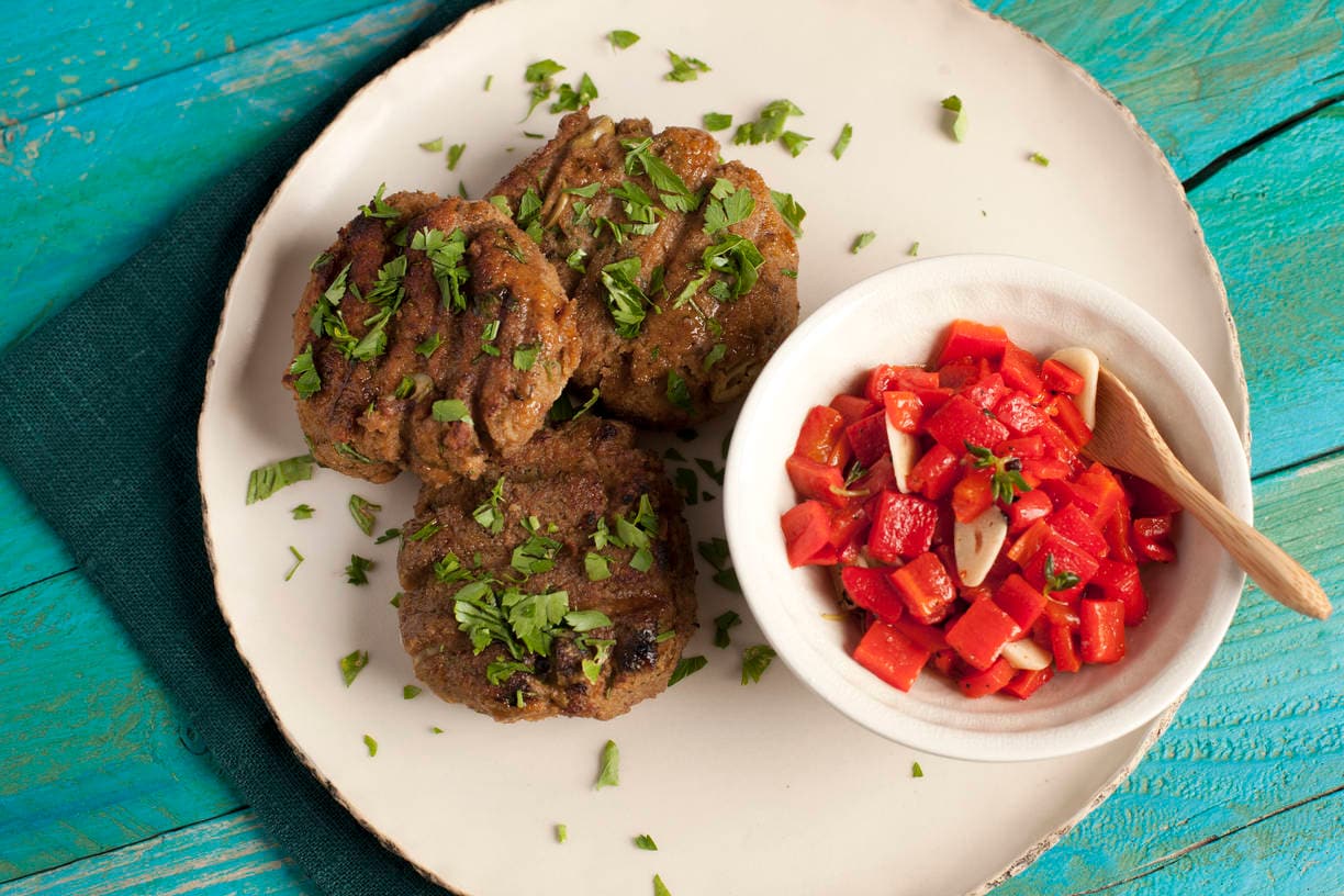 Italiaanse vegaburgers met paprikatopping