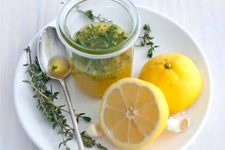Citroen-tijmvinaigrette