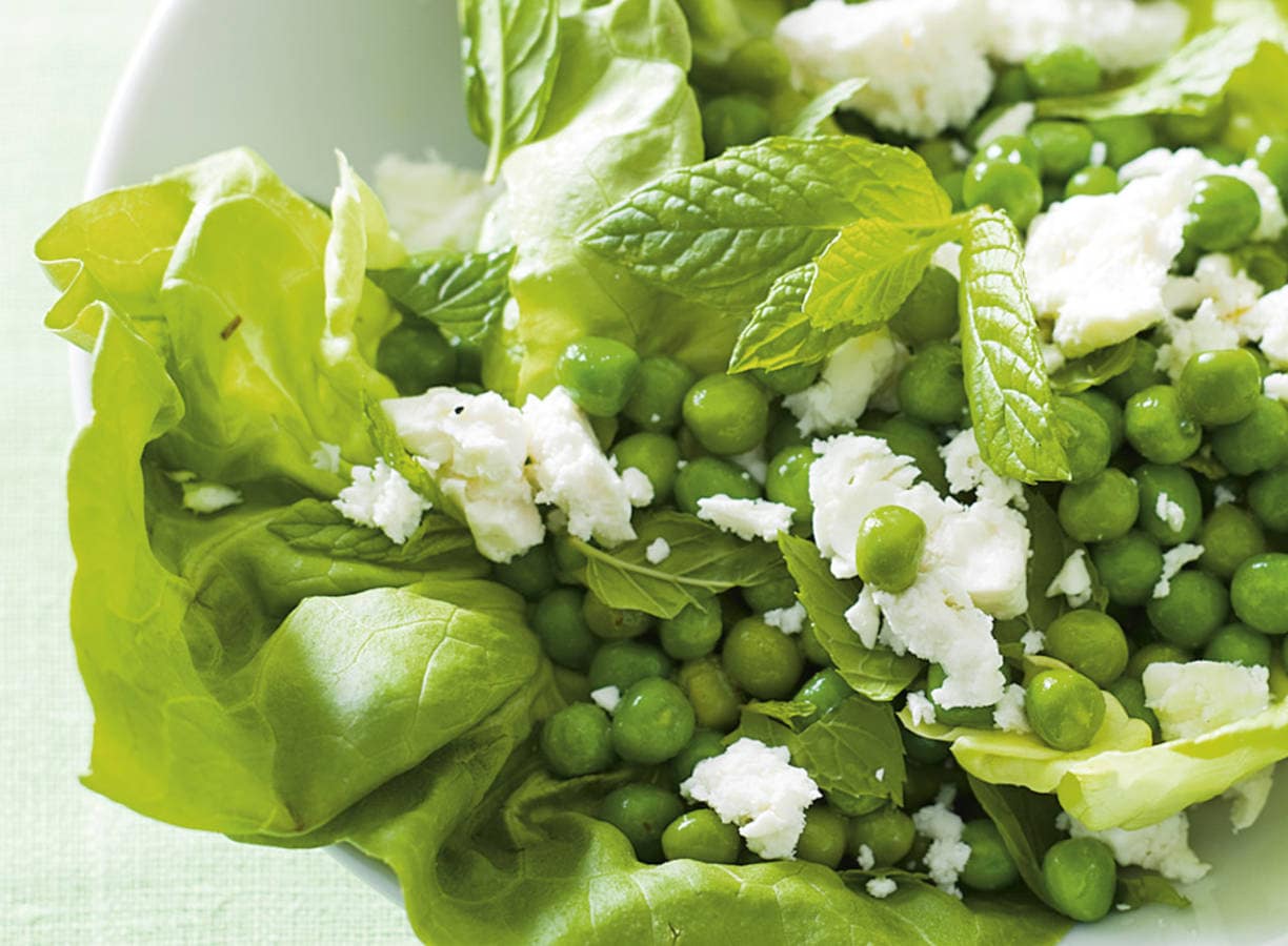 Tuinerwtensalade met munt