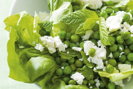 Tuinerwtensalade met munt