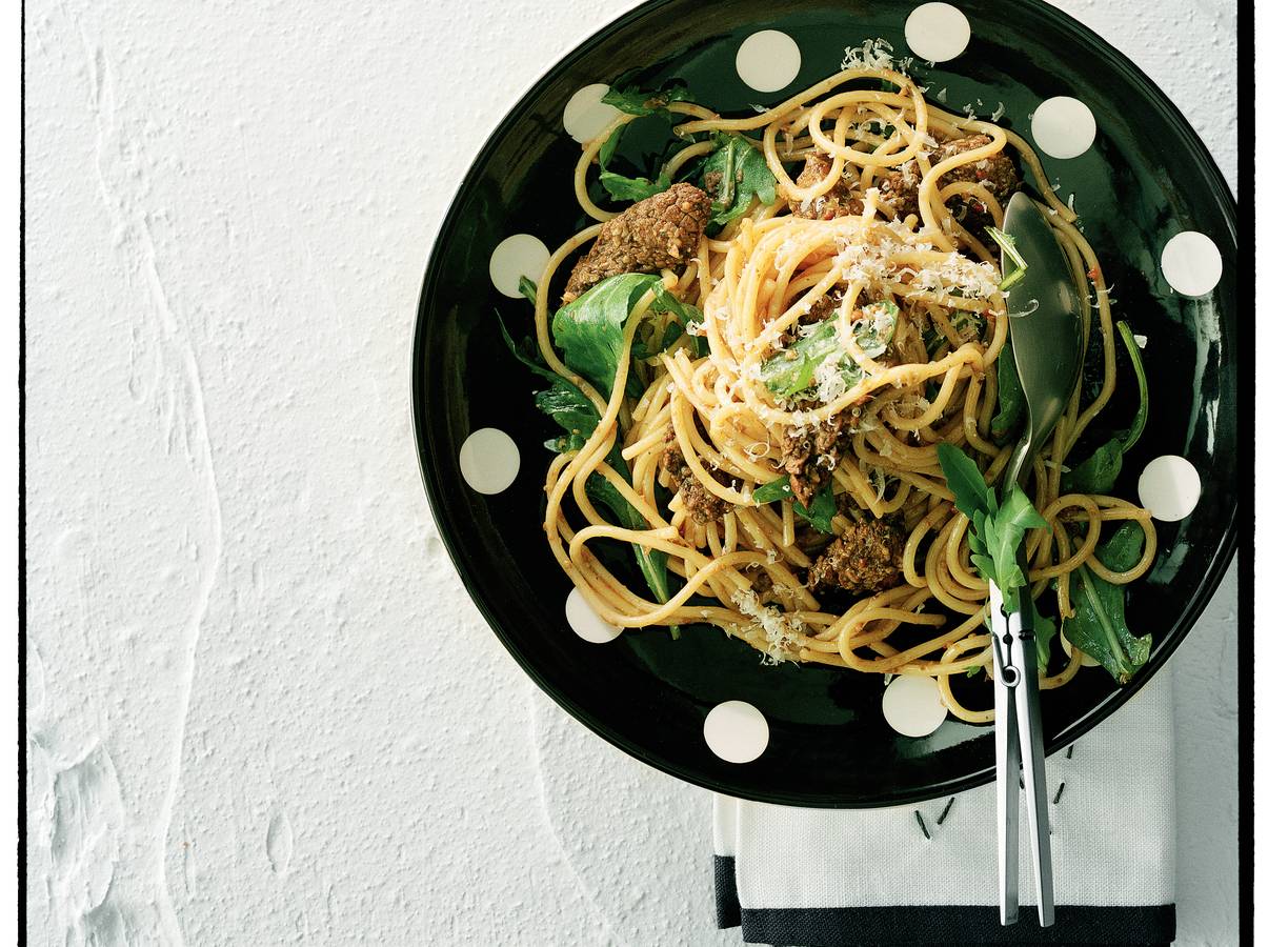 Spaghetti met biefstuk en rucola
