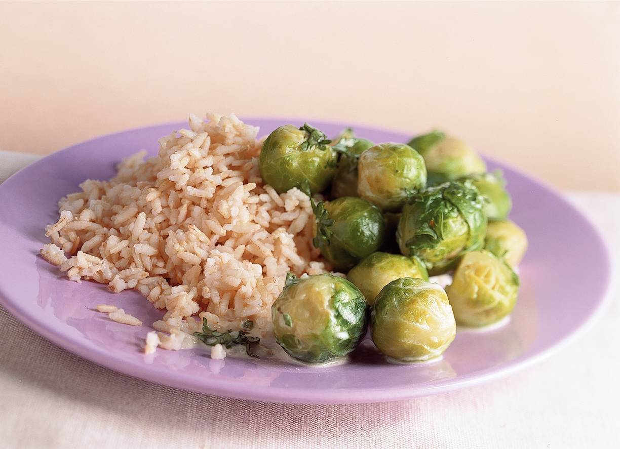 Spruitjes in roomkaassaus