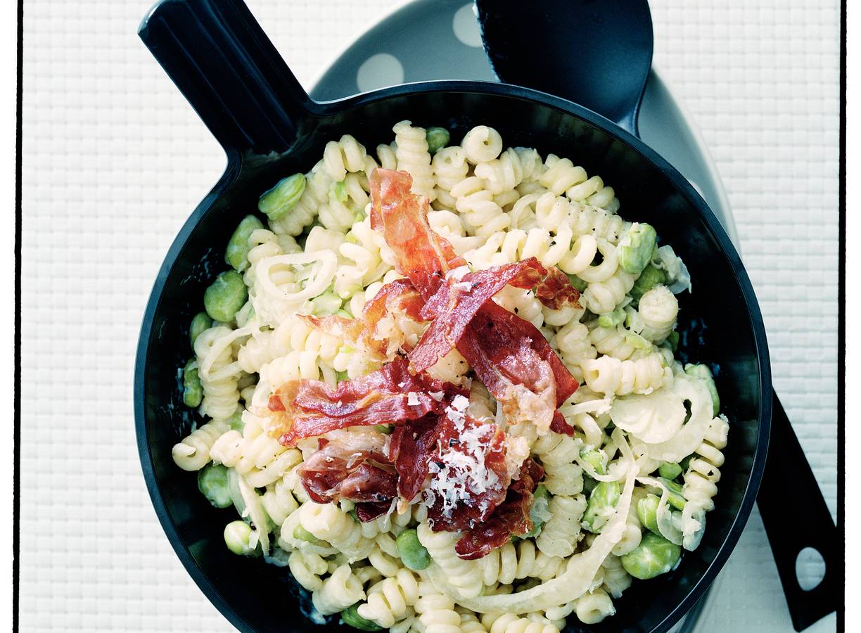 Fusilli met tuinboontjes en parmaham