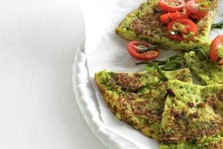 Courgetterösti met romaatjessalsa en citroenyoghurt