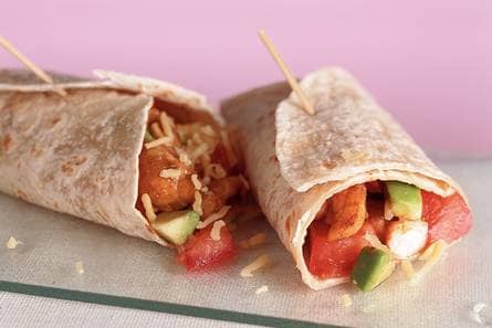 Wrap met avocado-tomatensalsa
