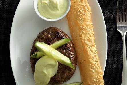Japanse burger met wasabimayo