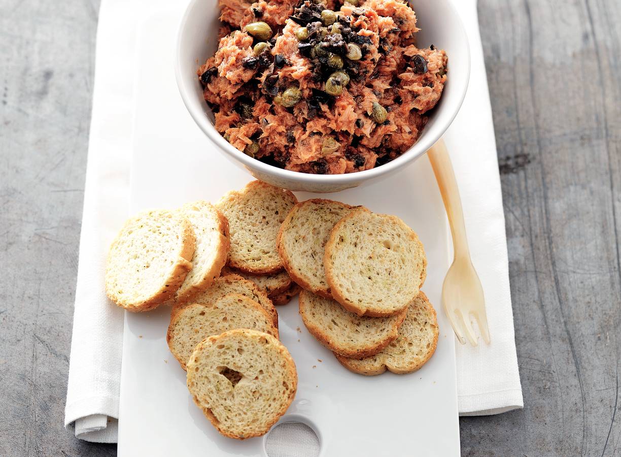 Tonijntapenade met tomaat