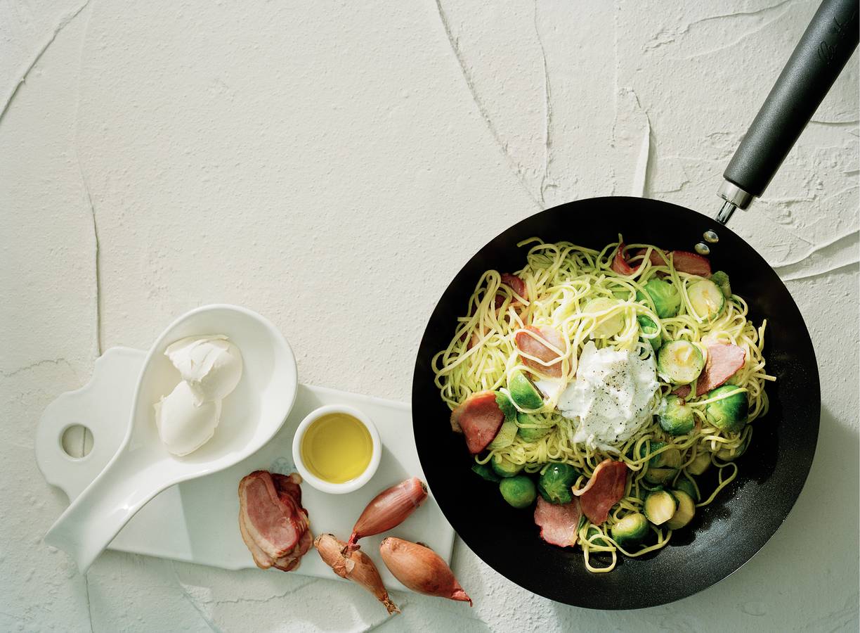 Tagliolini met spruitjes en gerookte eend