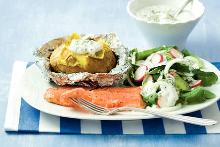 Wilde zalm met komkommer-radijsraita