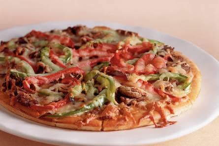 Pizza bolognese