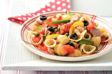Tonijnpasta met kappertjes