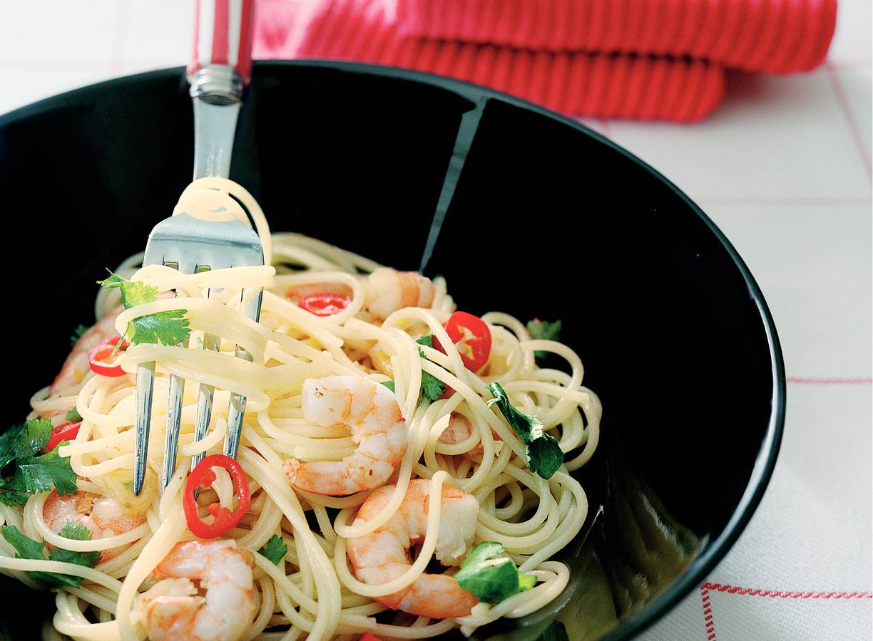 Spaghettini met garnalen en peper