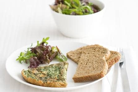 Omelet met groene kruiden