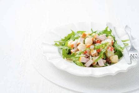 Maaltijdsalade met krieltjes en rauwkost