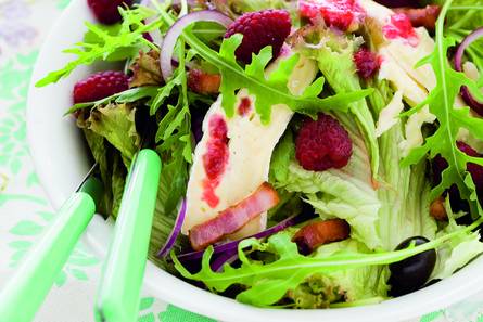 Mediterrane zomersalade met frambozendressing