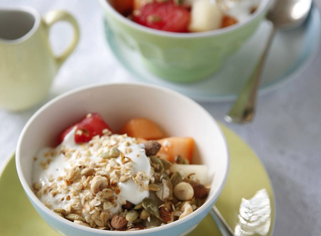 Griekse yoghurt met zelfgemaakte notenmuesli