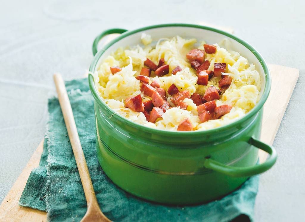 Zuurkoolstamp met rookworstcroutons