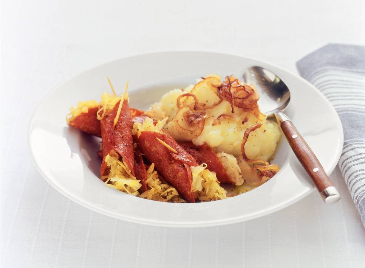 Zuurkoolrolletjes met aardappelpuree