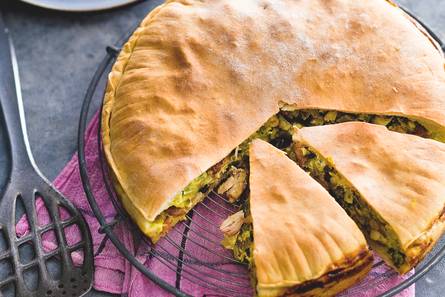 Kip-pie met prei en Emmentaler