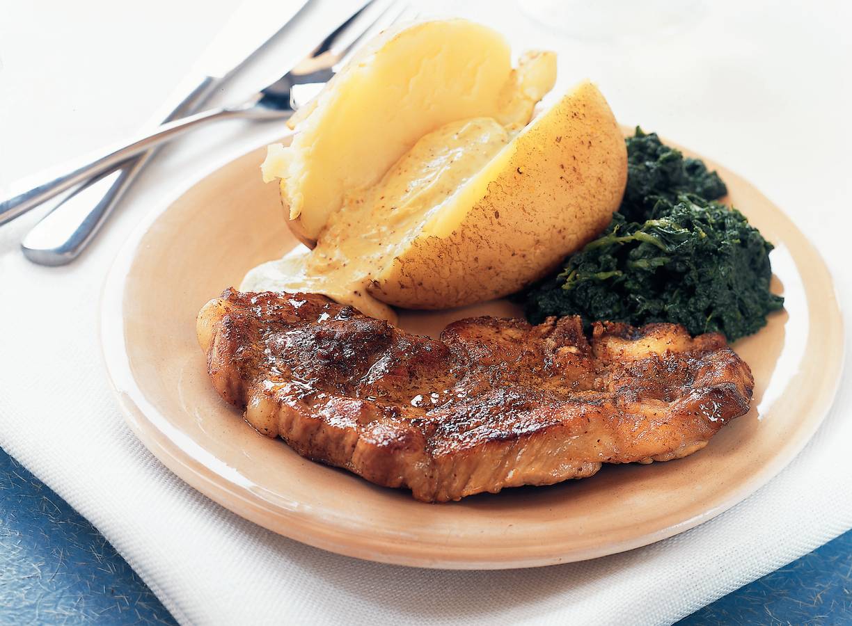 Honing-mosterdkarbonade met gepofte aardappel