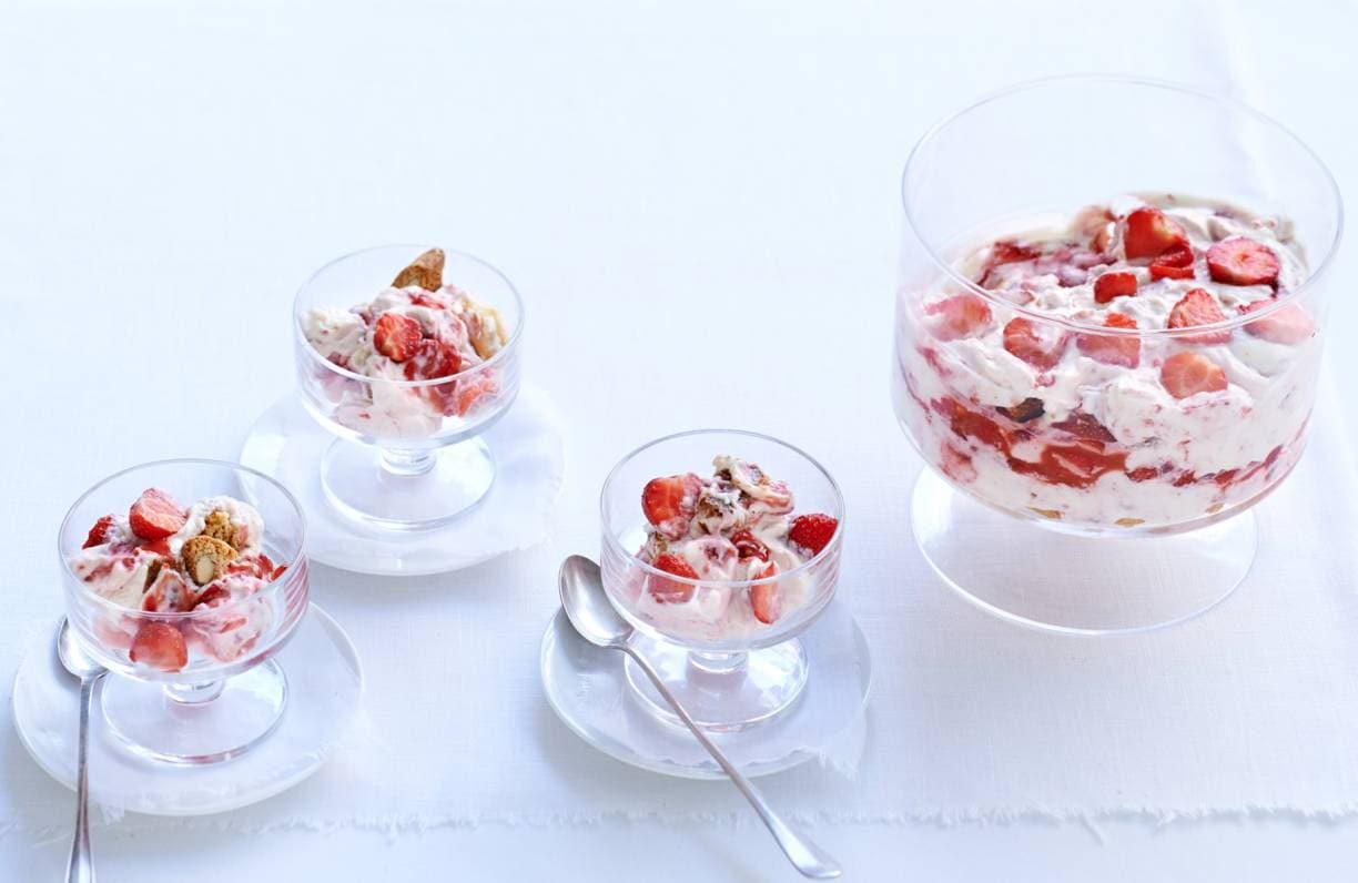 Aardbei-mascarponetrifle