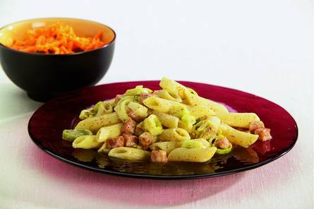 Pasta met prei-mosterdsaus