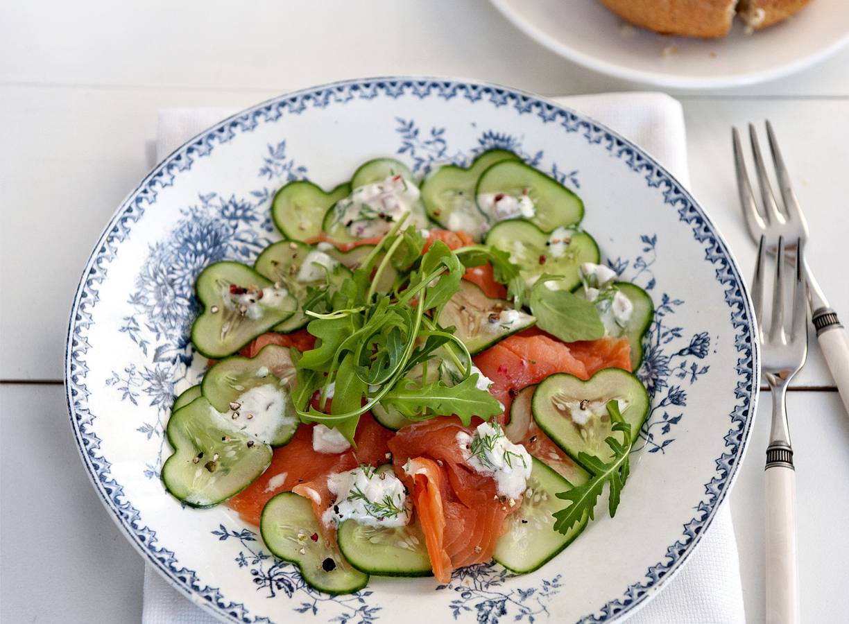 Carpaccio van zalm en komkommer