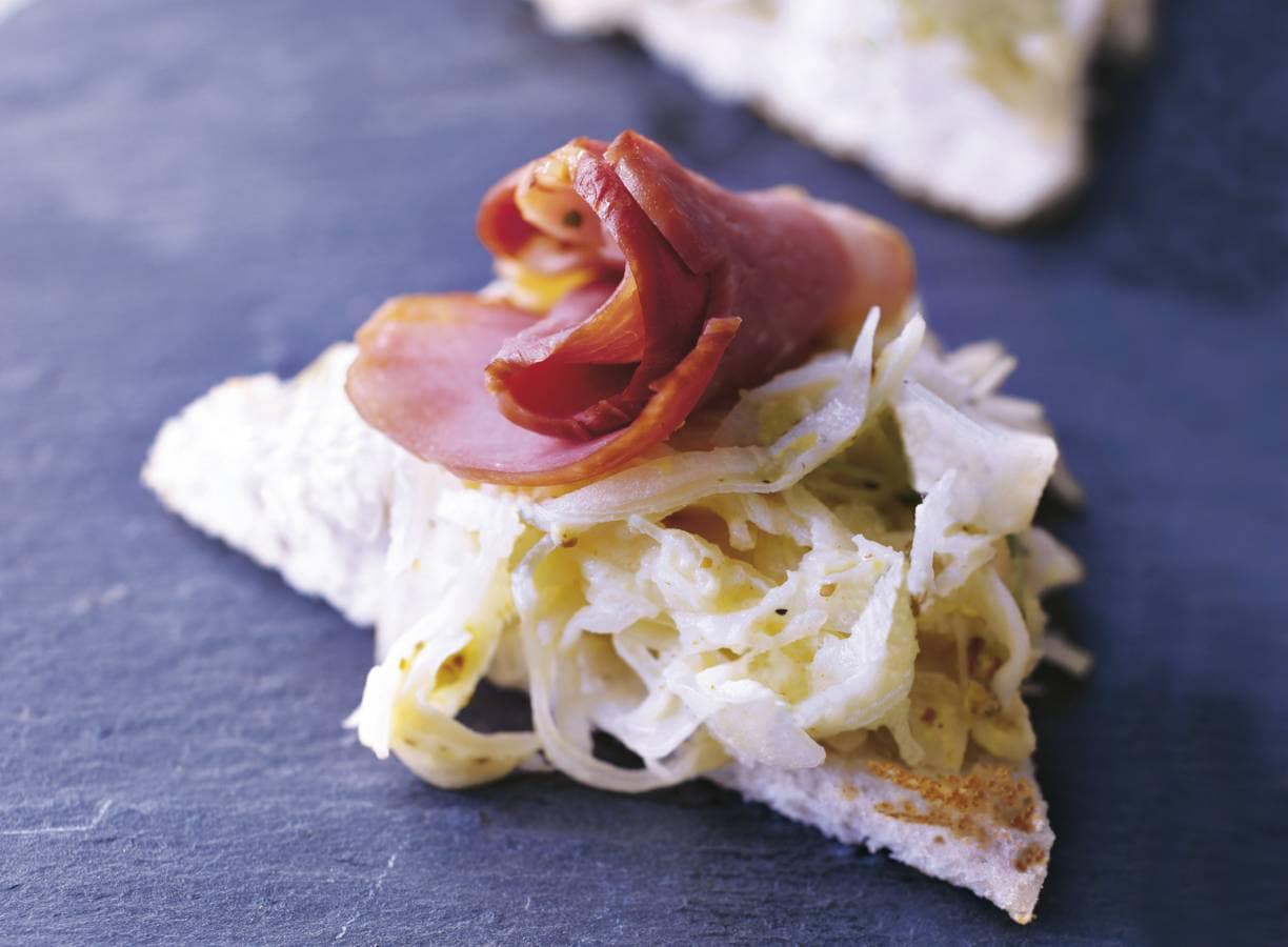 Zuurkoolsalade met gerookte eend