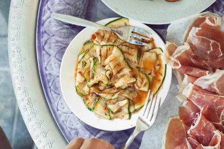 Gegrilde courgettelinten