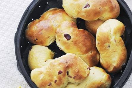 Saffraanbroodjes
