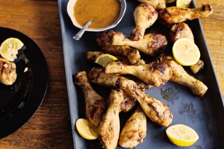 Kipdrumsticks met komijn en citroen