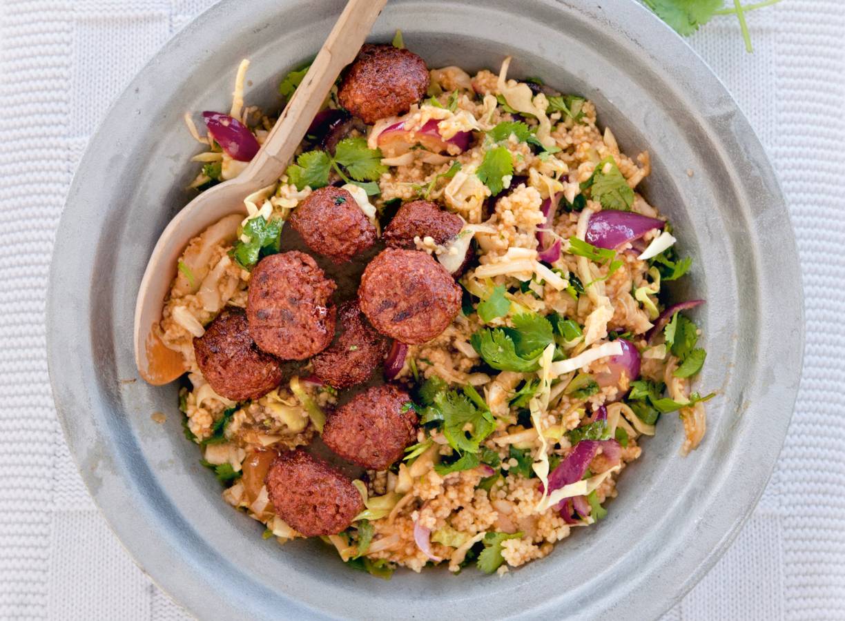 Kruidige couscous met balletjes